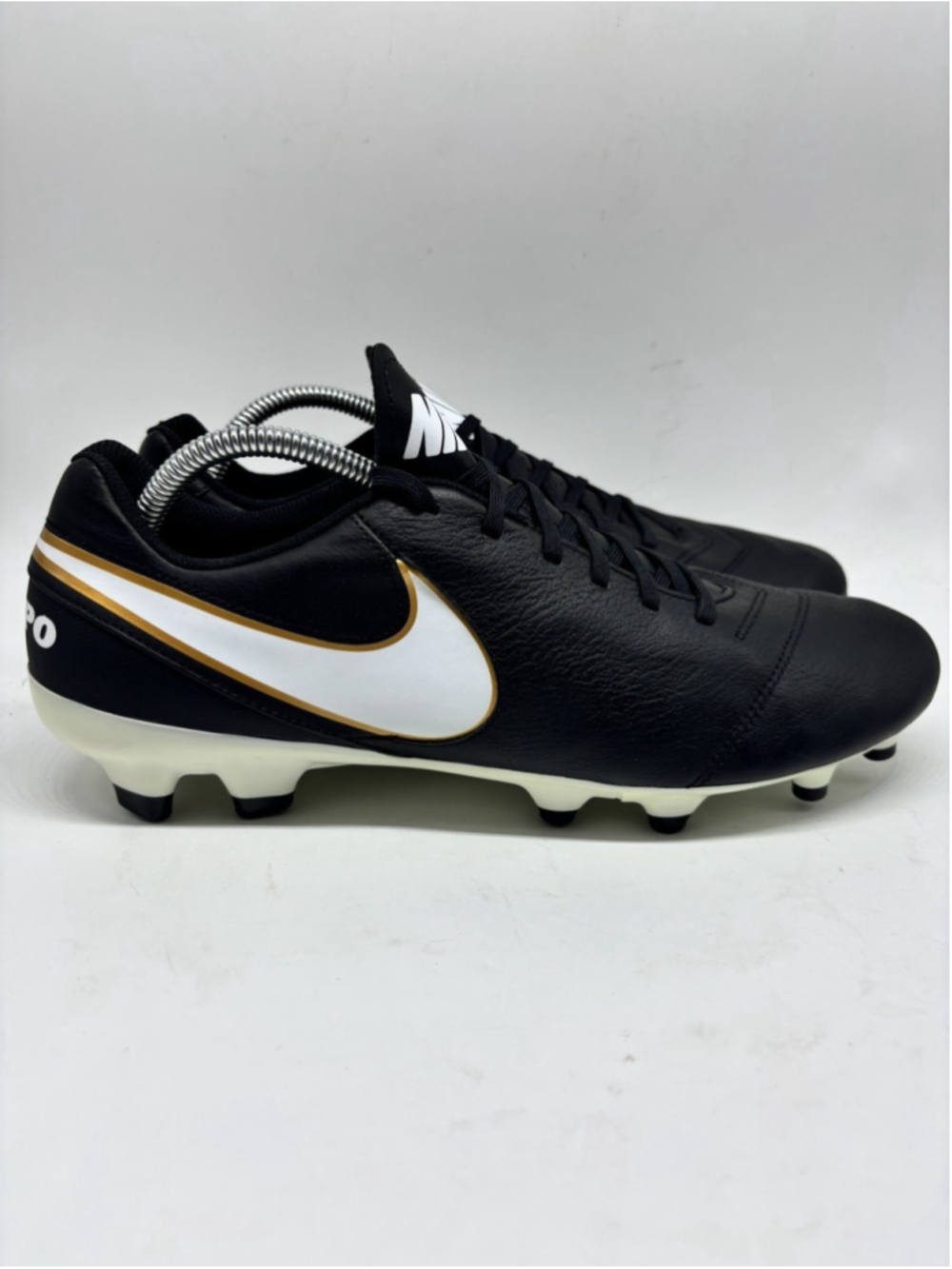 Nike Tiempo Legacy II FG Soccer Cleats Men’s 11 Black White Gold 819218-010